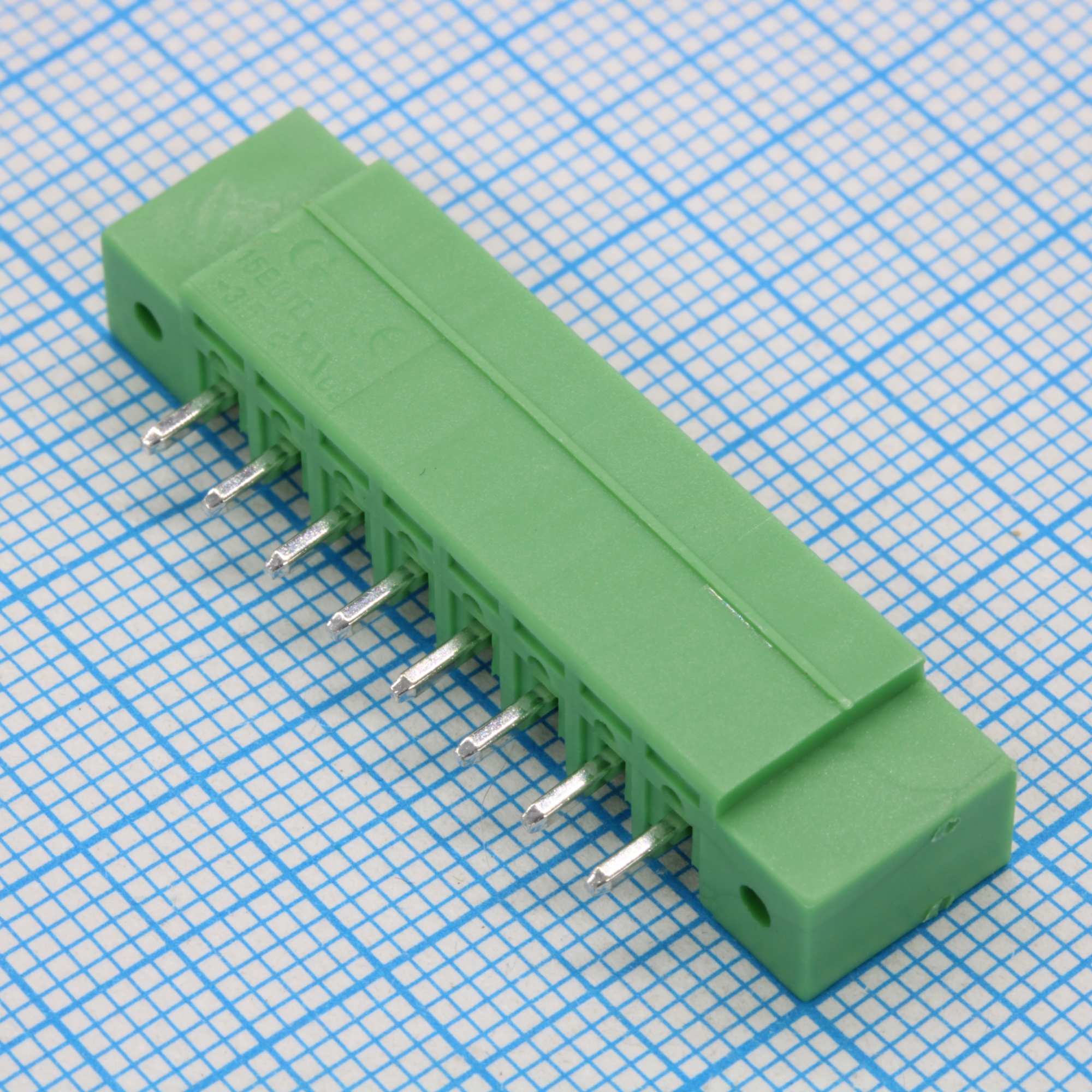 15EGTVM-3.5-08P-14-00 - Разъемный клеммный блок на плату, 8 контактов. Серия 15EGTVM-3.5