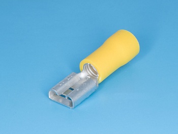 TAI-5.5F - Клемма ножевая 6,3мм, гнездо на провод 4,0-6,0мм, изолированная, кратно 100шт.