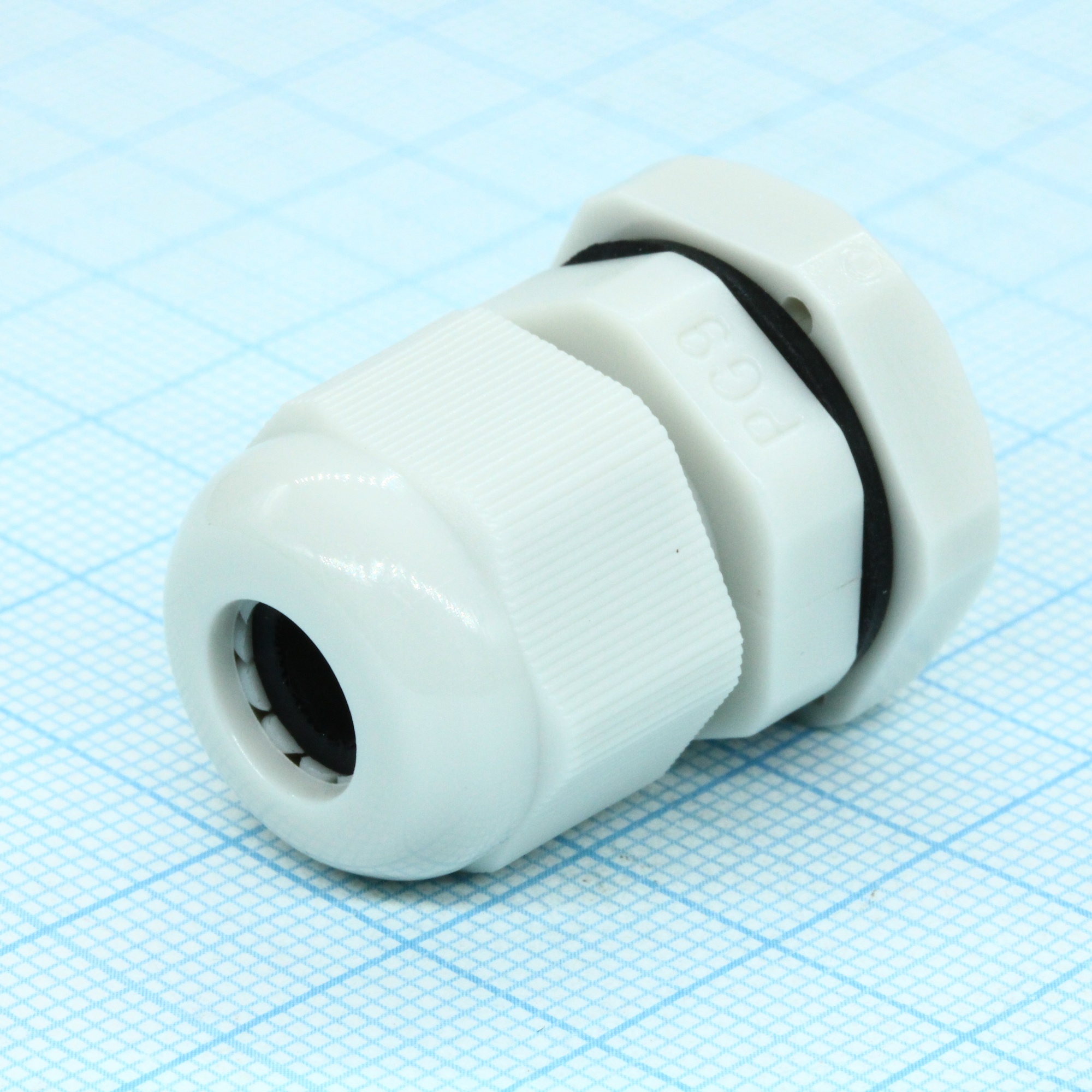 Кабельный ввод PG-09G - Кабельный ввод, PG9, диапазон зажимаемых проводников: 4 - 8 мм, пластик, серый