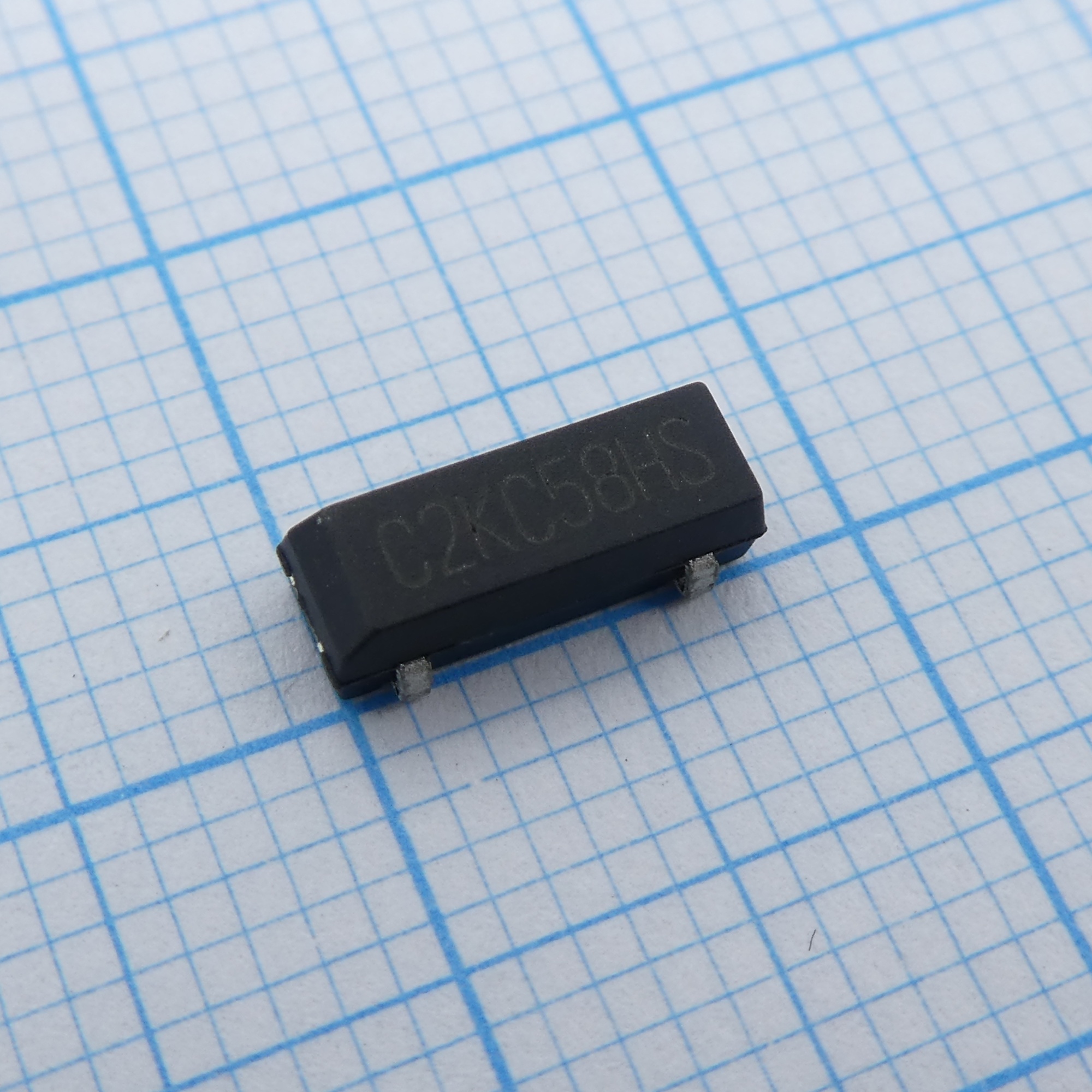 12.87115 - Резонатор кварцевый 32.768кГц 10ppm, Cшунт = 2пФ, Cнагр = 12.5пФ