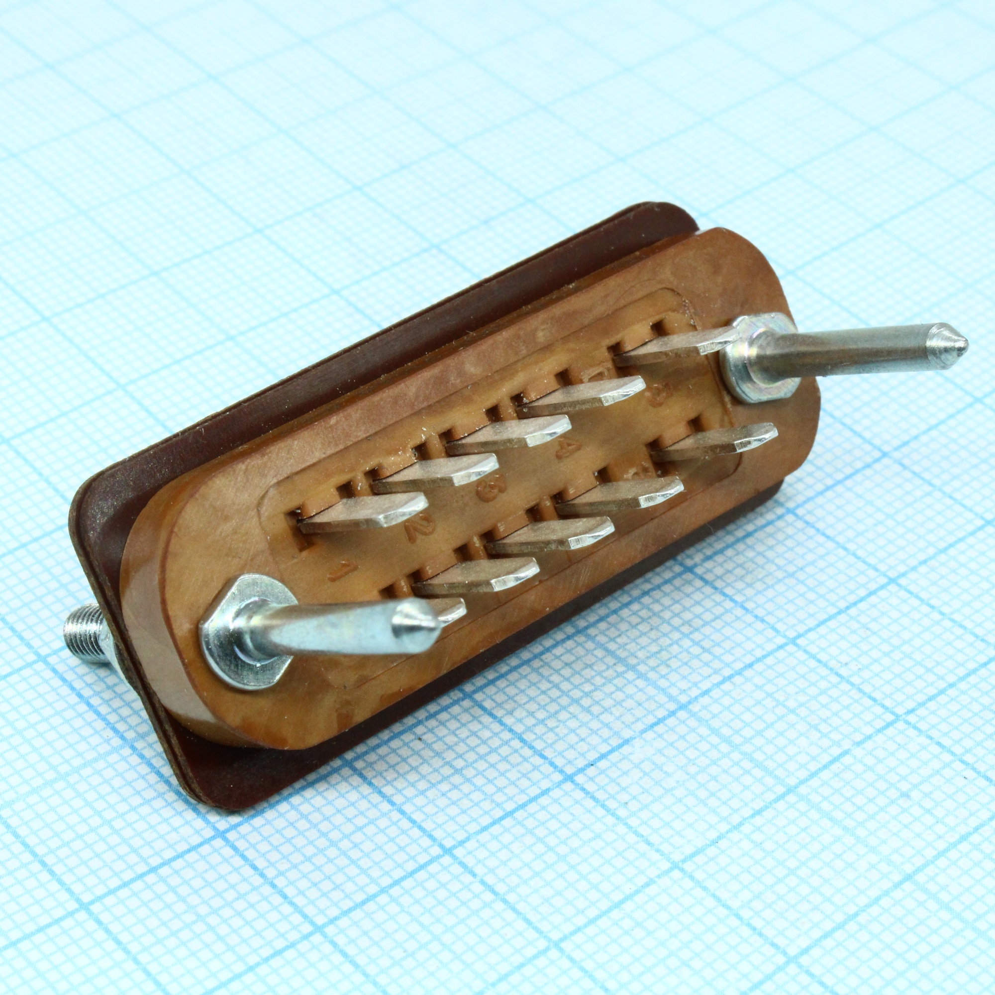 РП14-10 Л вилка - Соединитель  низкочастотный, прямоугольный, внутреннего монтажа