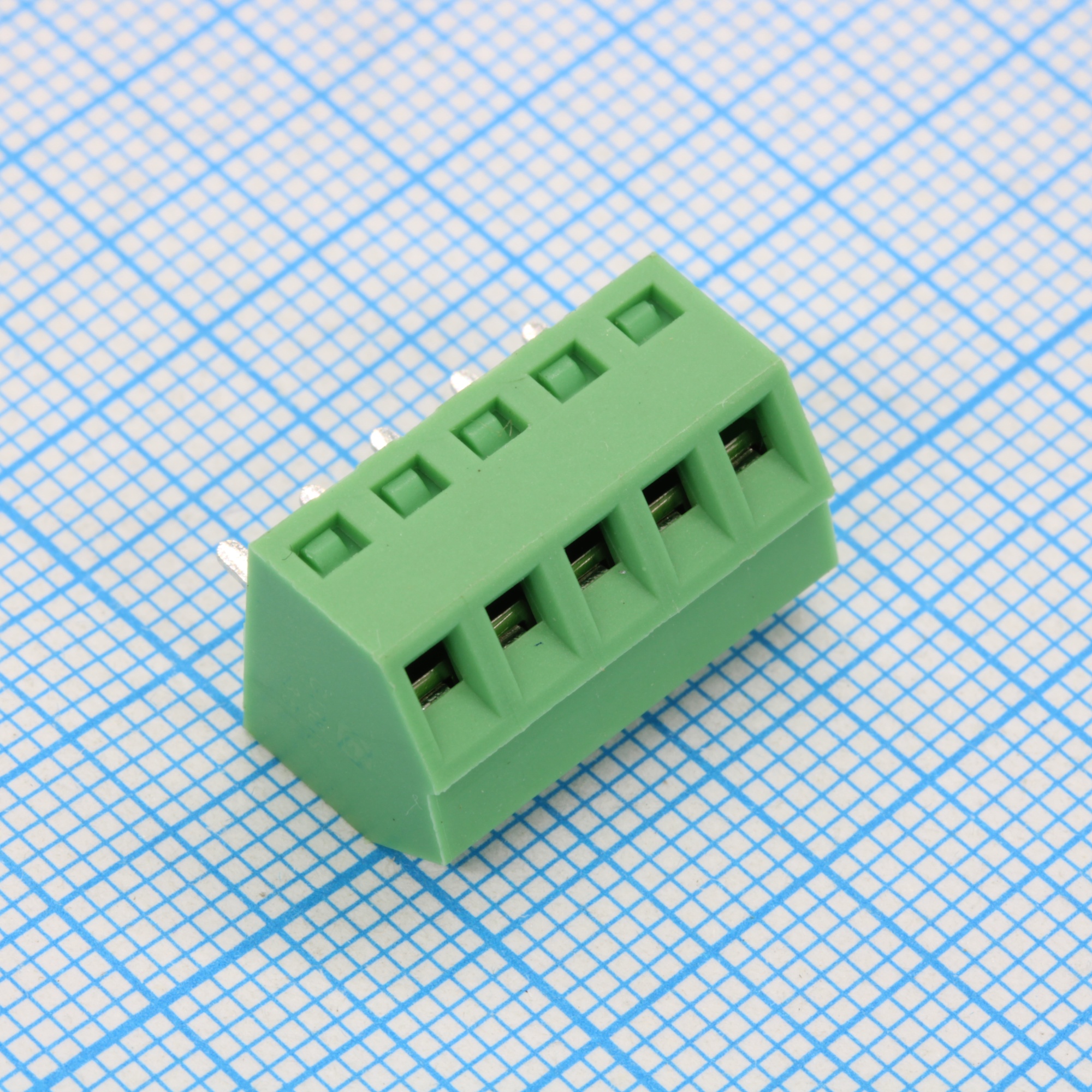 GT381S-3.5-05P-14-00 - Винтовой клеммный блок.5 контактов. Серия GT381S-3.5