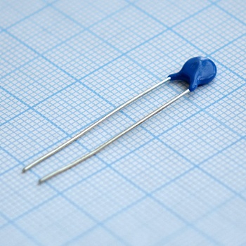 B72205S0200K101 - Варистор 20Vac/26Vdc, 100A, 33V(1mA), 0,01Вт, радиальные выводы, россыпь