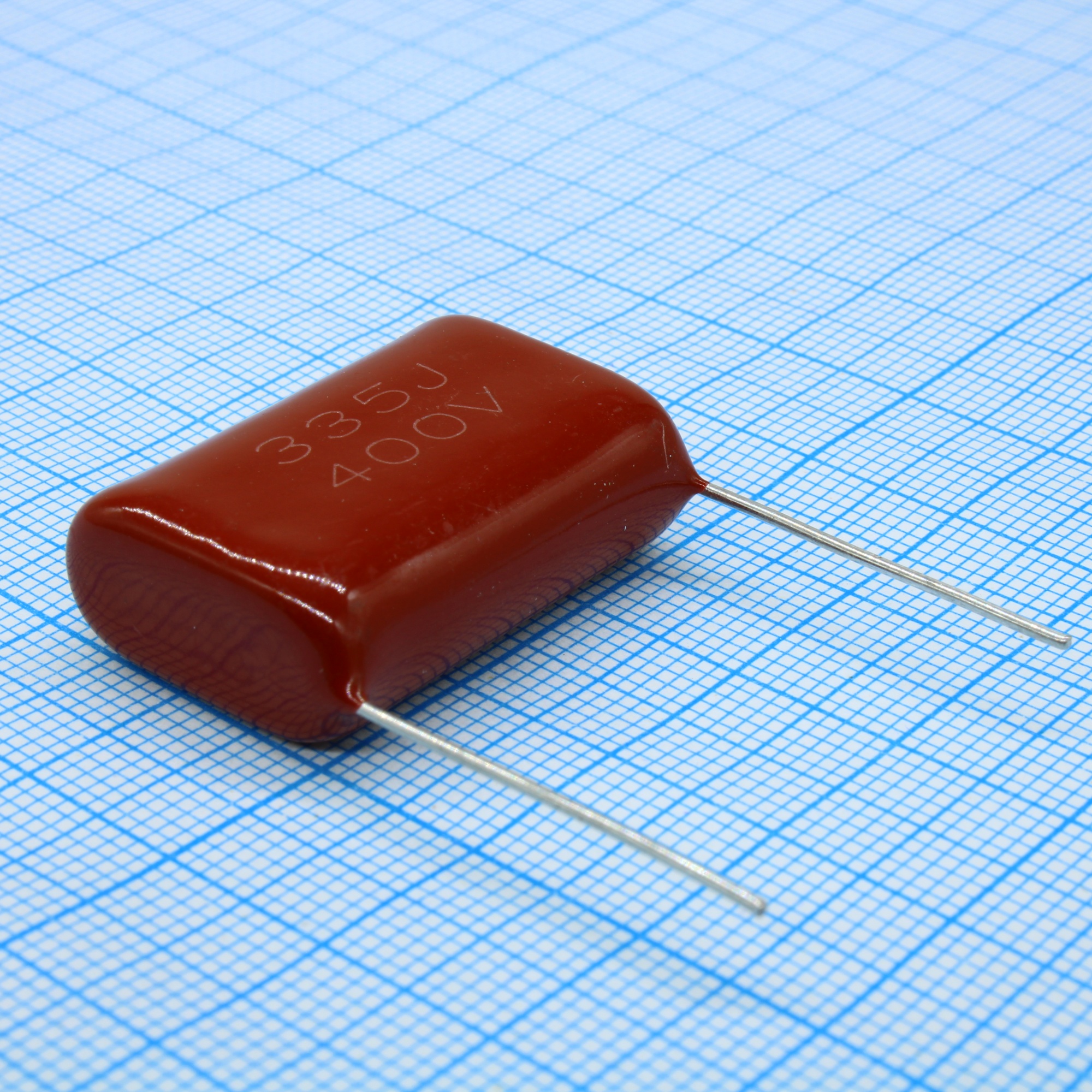 L-KLS10-CL21-335J400-P27 - Конденсатор металлоплёночный полиэтилентерефталатный 33мкФ 400В ±5% шаг выводов 27мм