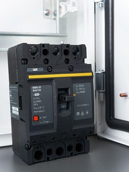 Выключатель автоматический 3п 63А 25кА ВА88-32 MASTER SVA10-3-0063-02