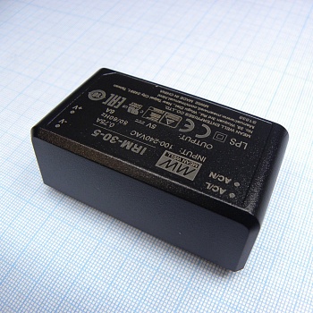 IRM-30-5 - AC-DC, 30Вт, вход 85...264В AC 47...440 Гц, 120...370B DC, выход 5В/6А, изоляция 3000В AC, в корпусе на плату 69.5x39x24мм, -30...+70°C