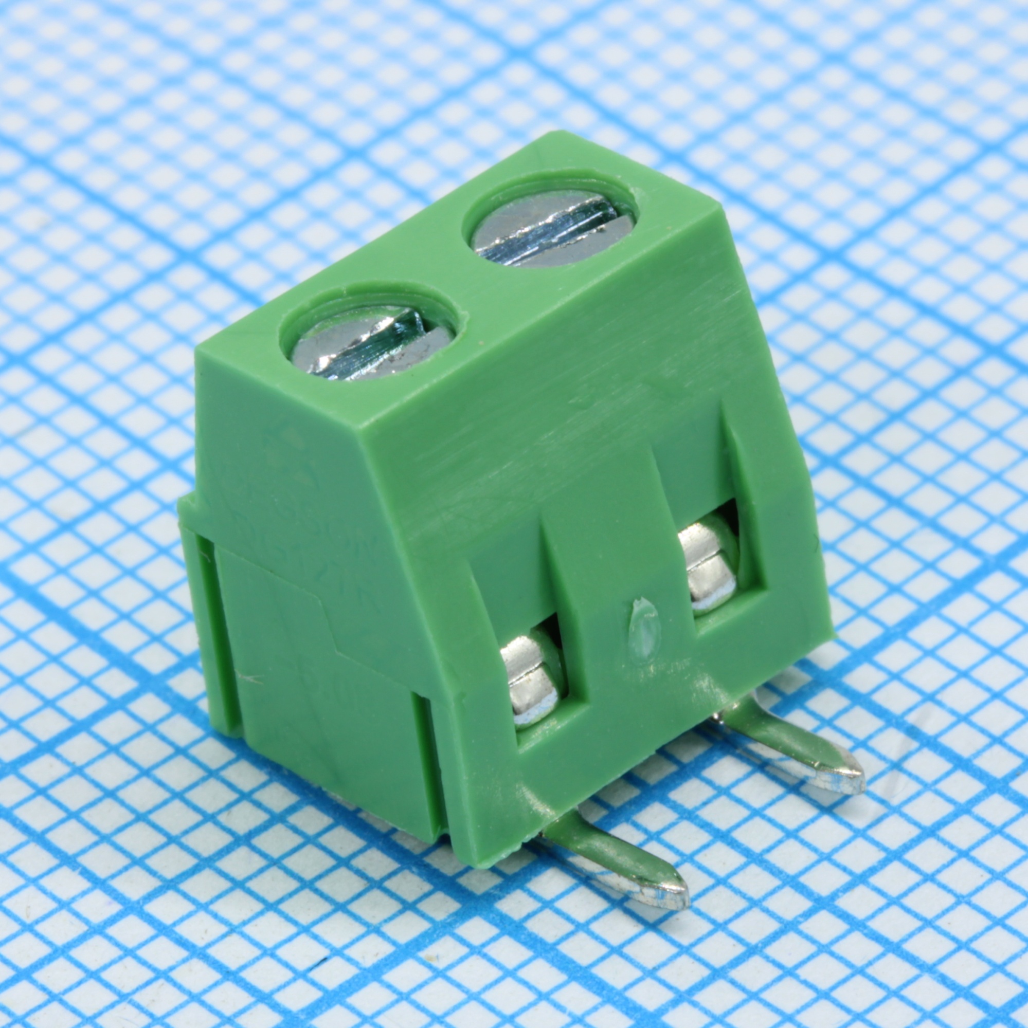 DG127R-5.08-02P-14-00A(H) - Винтовой клеммный блок c рельефной обоймой, 2 контакта угловой. Серия DG127-5.08