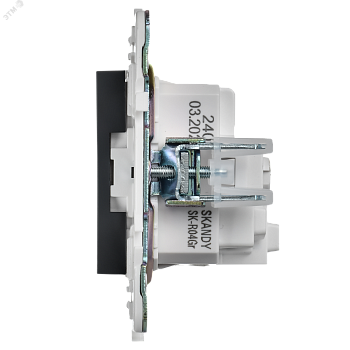 SKANDY Розетка с заземлением с защитными шторками 16А SK-R04T титан IEK SK-R14-16-K48