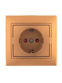 Розетка 1-м СП Mira 16А IP20 с заземл. защ. шторки со вставкой керамика зол. метал. 701-1313-124