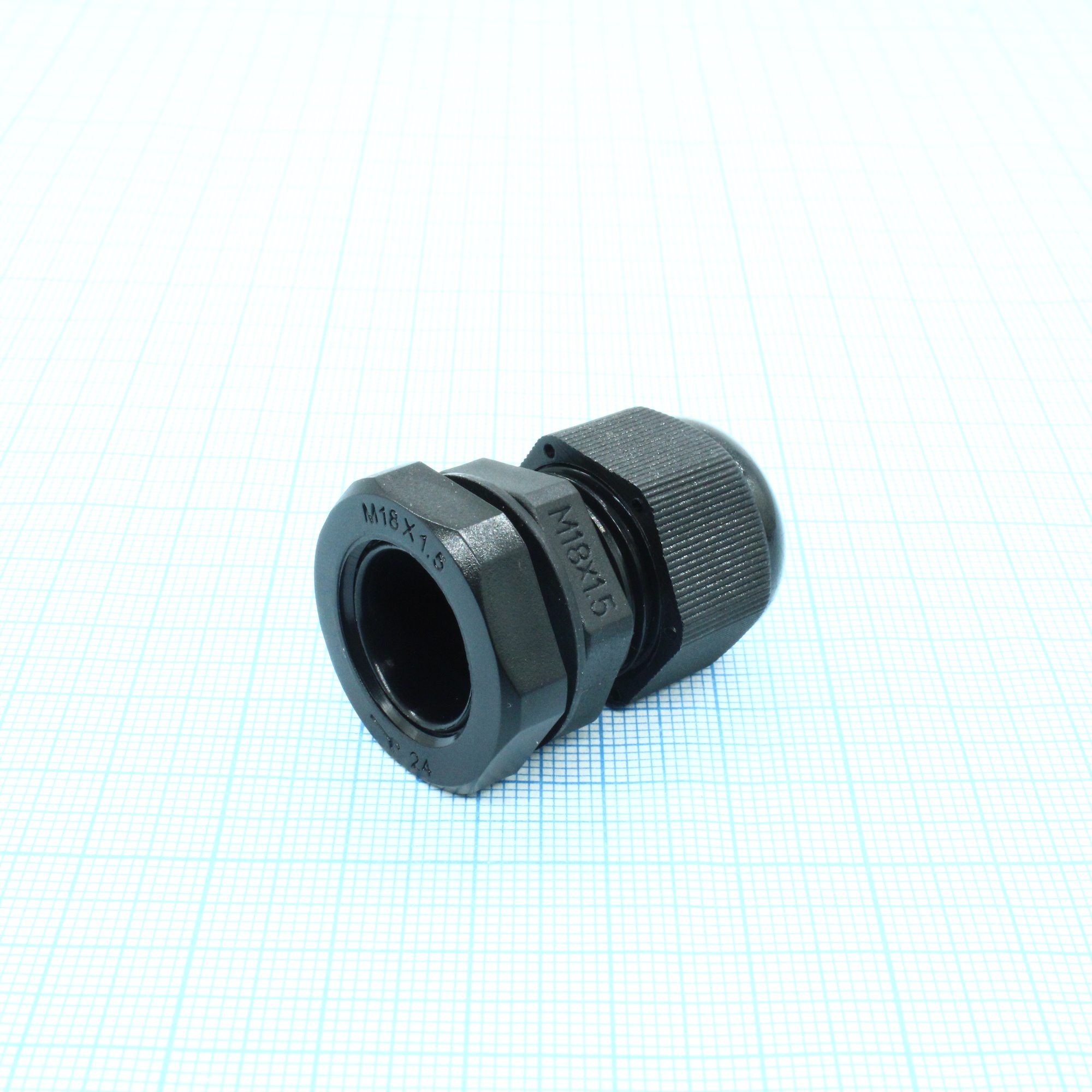 Кабельный ввод M18-B - Кабельный ввод, M18х1,5, диапазон зажимаемых проводников: 5 - 10 мм, SW 22 мм, пластик, черный