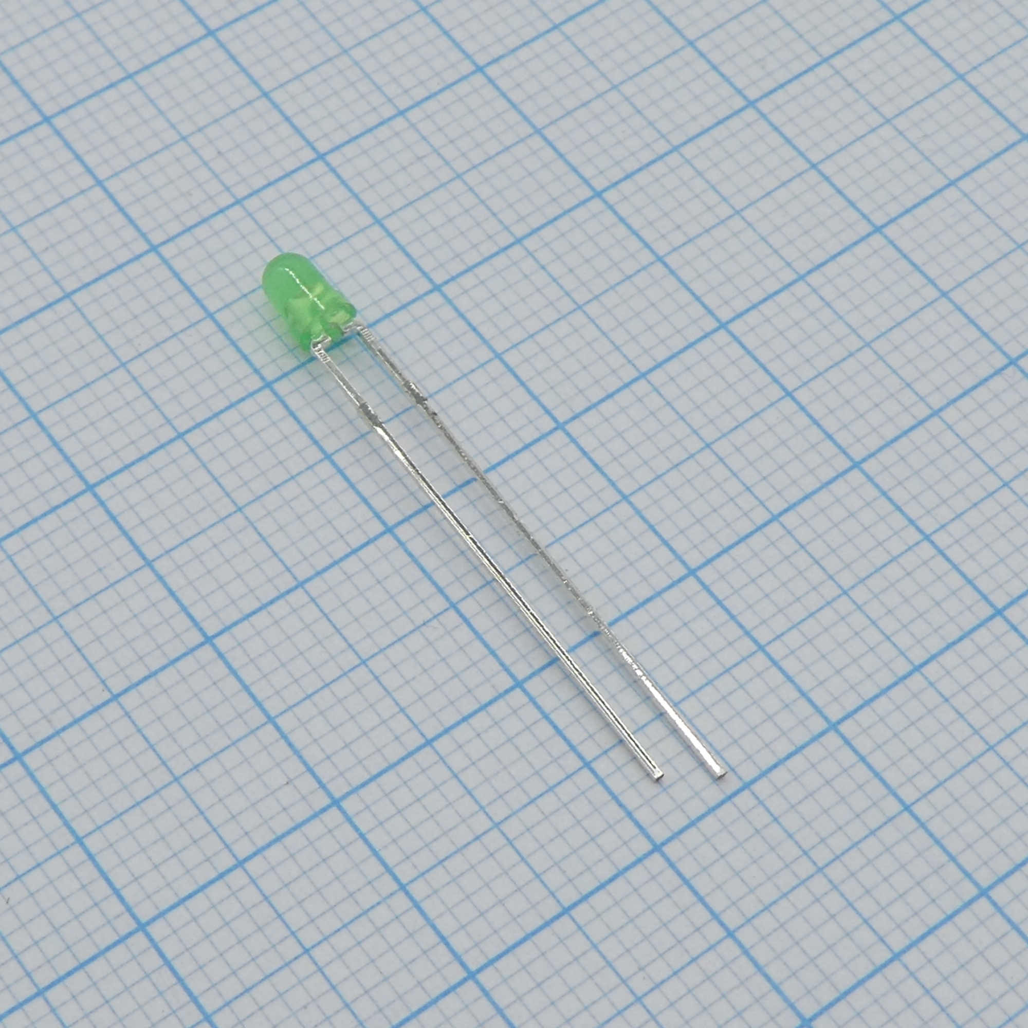 L-7104SGD-5V - Светодиод 3мм/зеленый/568нм/8-20мкд/40°/встроенный резистор/5в