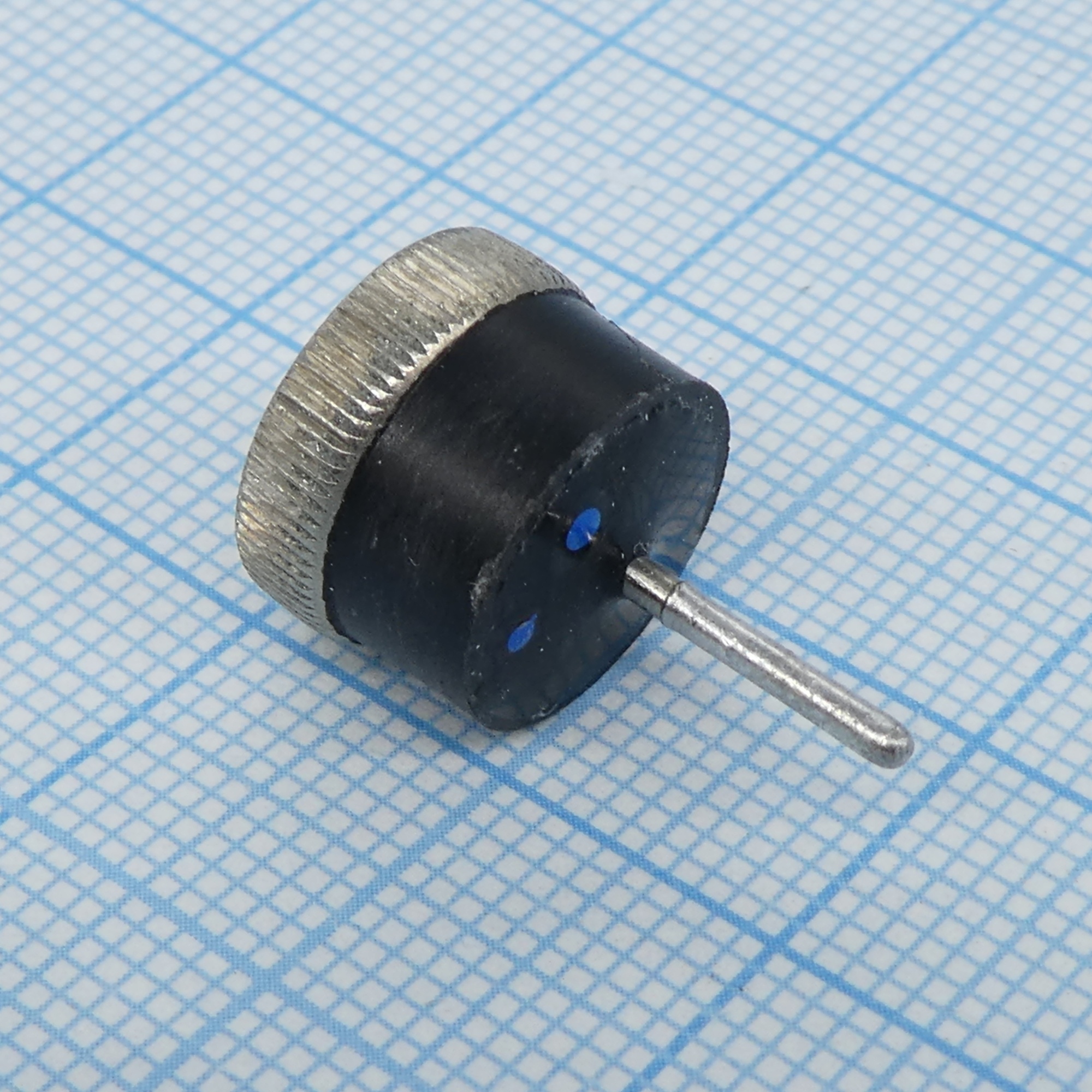 ДВА-204-35Х - Диод выпрямительный автомобильный 600В 35А 1.2В