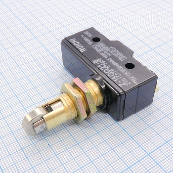 Z-15GQ21-B          15A/250VAC - Микропереключатель ролик поперёк, крепление под винт 15A, 250В