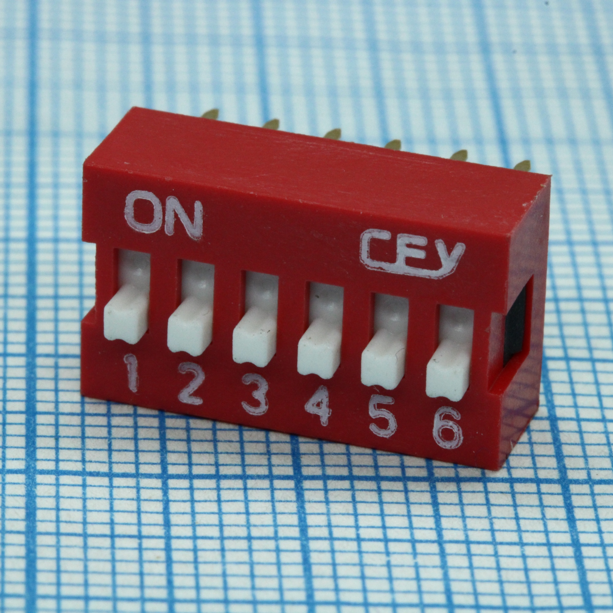 DS1040-06RN - DIP переключатель 6 групп красный