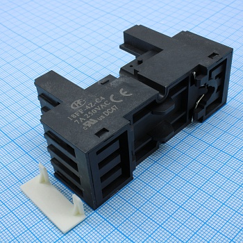 18FF-4Z-C4 - Панель для реле на DIN-рейку для реле HF-18FF