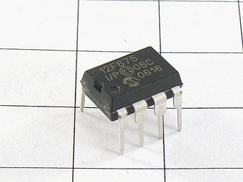 Микросхема PIC12F675-I/P