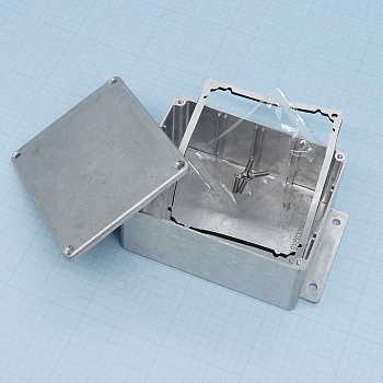 BS25MF - Герметичный алюминиевый корпус с фланцами с прокладкой, IP66, некрашеный