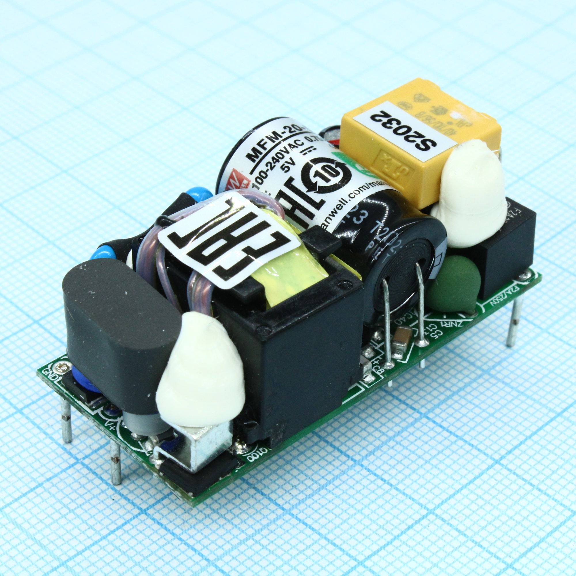 MFM-20-5 - AC-DC med, 20Вт, вход 80...264В AC 47...440 Гц, выход 5В/4А, изоляция 4000В AC, на плате 49х23.8х23мм, -35...+85°C