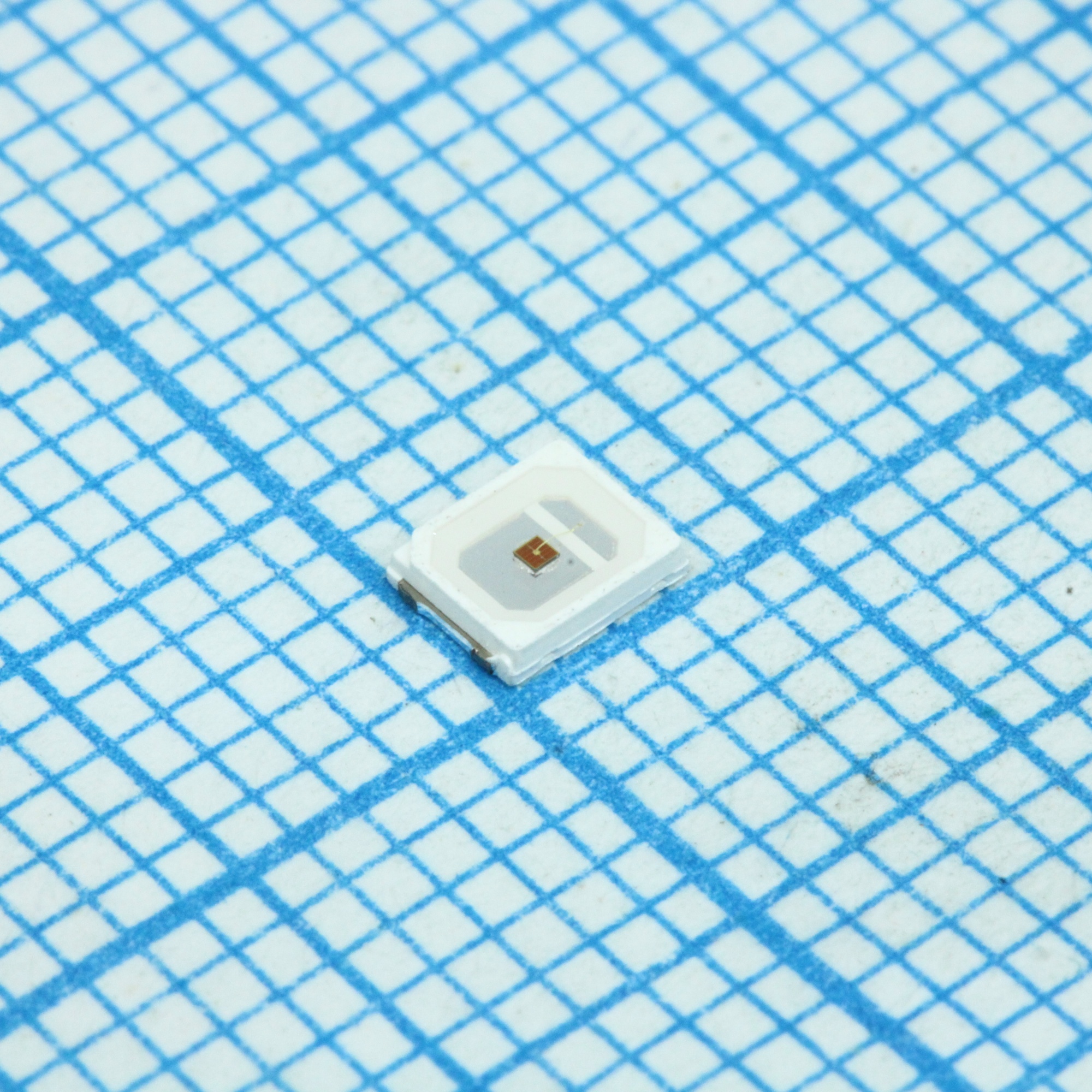 HL-A-2835D15FC-S1-08 - Светодиод smd 2,8х3,5мм/красный/ 660нм/  2,2В/ 2200мКд  @150мА/ Ifmax=150мА/ 120°/ 2.8x3.5x0.7мм (для теплиц)