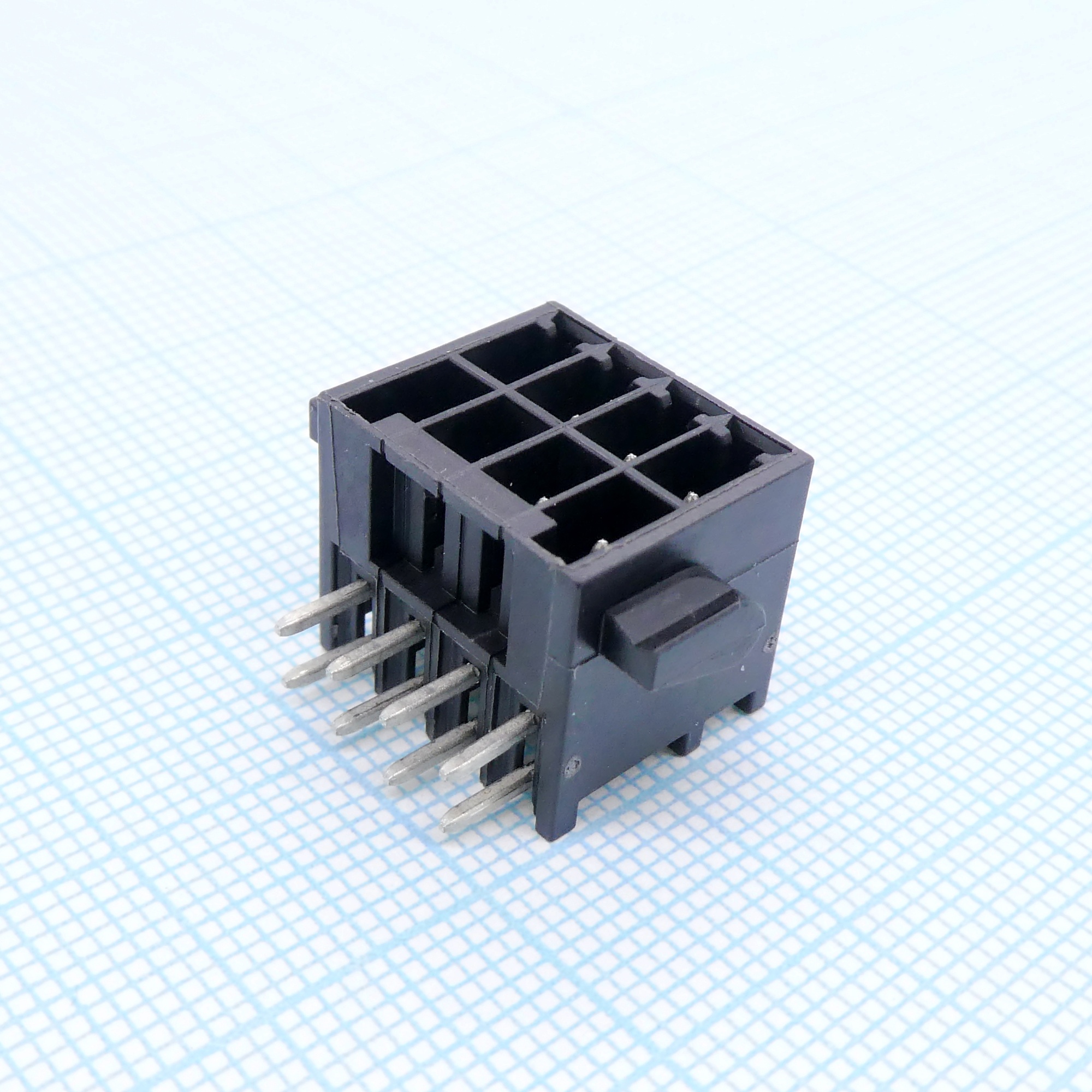 Wago713-1424/037-000 - Зажимной клеммник 8 (4x2)-конт. вилка, шаг 3,5 мм, чёрная; контакт 0.8x0.8 мм, 160В, 10А