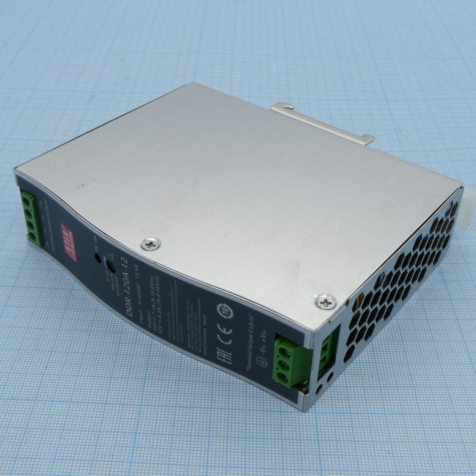 DDR-120A-12 - DC-DC, 99.6Вт, вход 9…18В DC, выход 12В/8.3А, изоляция 4000В DC, в кожухе на DIN-рейку, 32х125.2х102мм, -40...+70°С