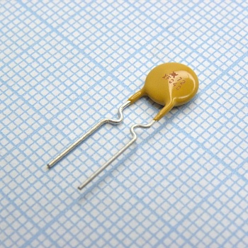 RXEF040 - Самовосстанавливающийся предохранитель PTC 0.4A(hold) 0.8A(trip) 72V 40A 0.56W 3.8s 0.55Ohm, радиальные выводы, 7.6 X 3 X 13.5mm, россыпью