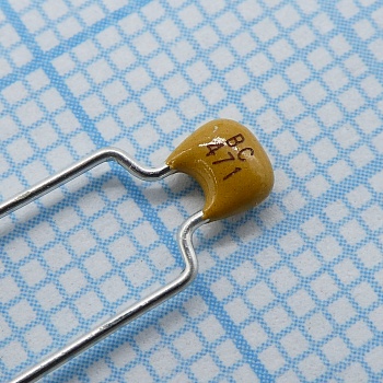 K471K15X7RH5TH5 - Керамический конденсатор 470пФ 100В X7R ±10% шаг 5мм 125°C