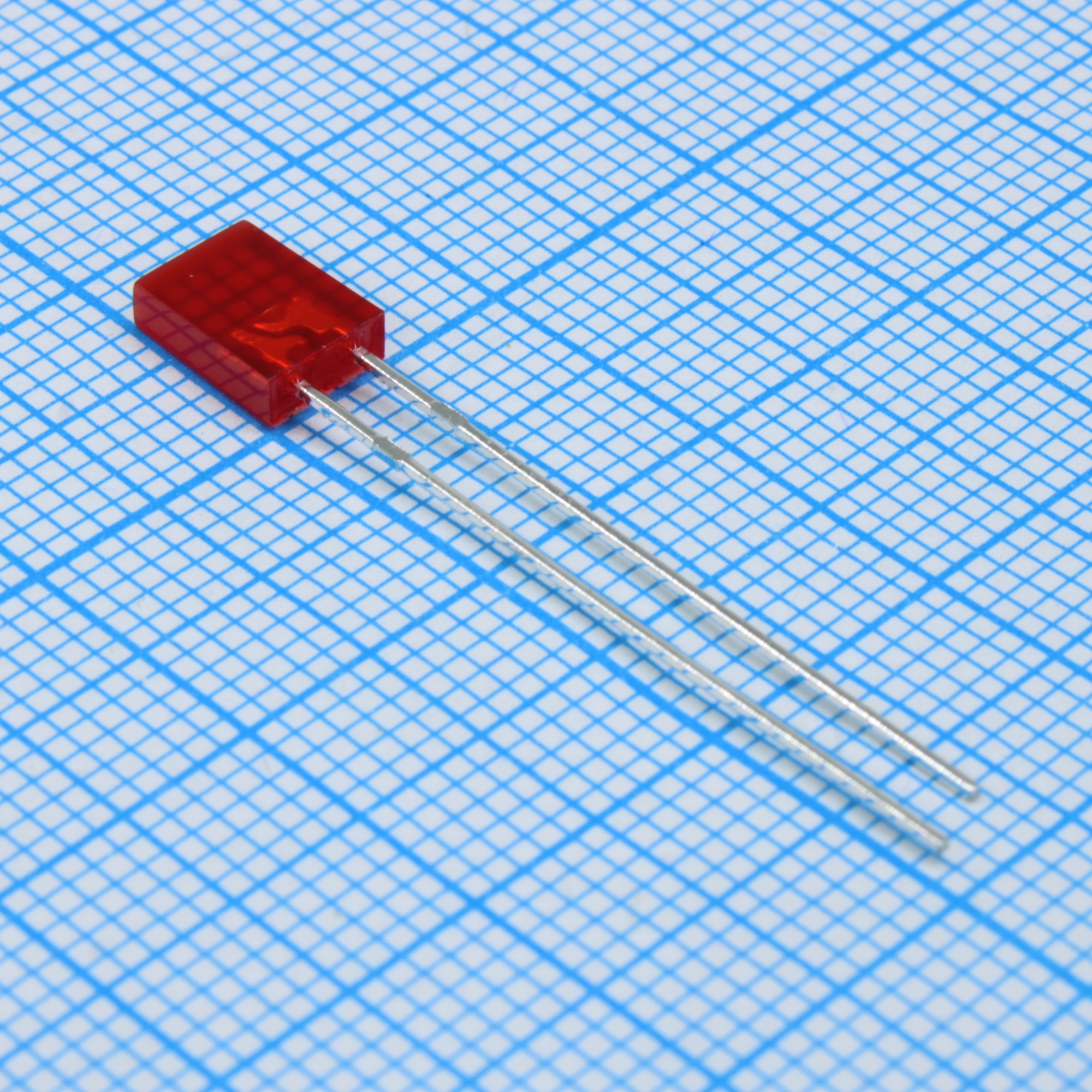 L-113SURDTK - Светодиод прямоугольный 2х5мм плоская вершина красный 80...150мКд 140° 20мА