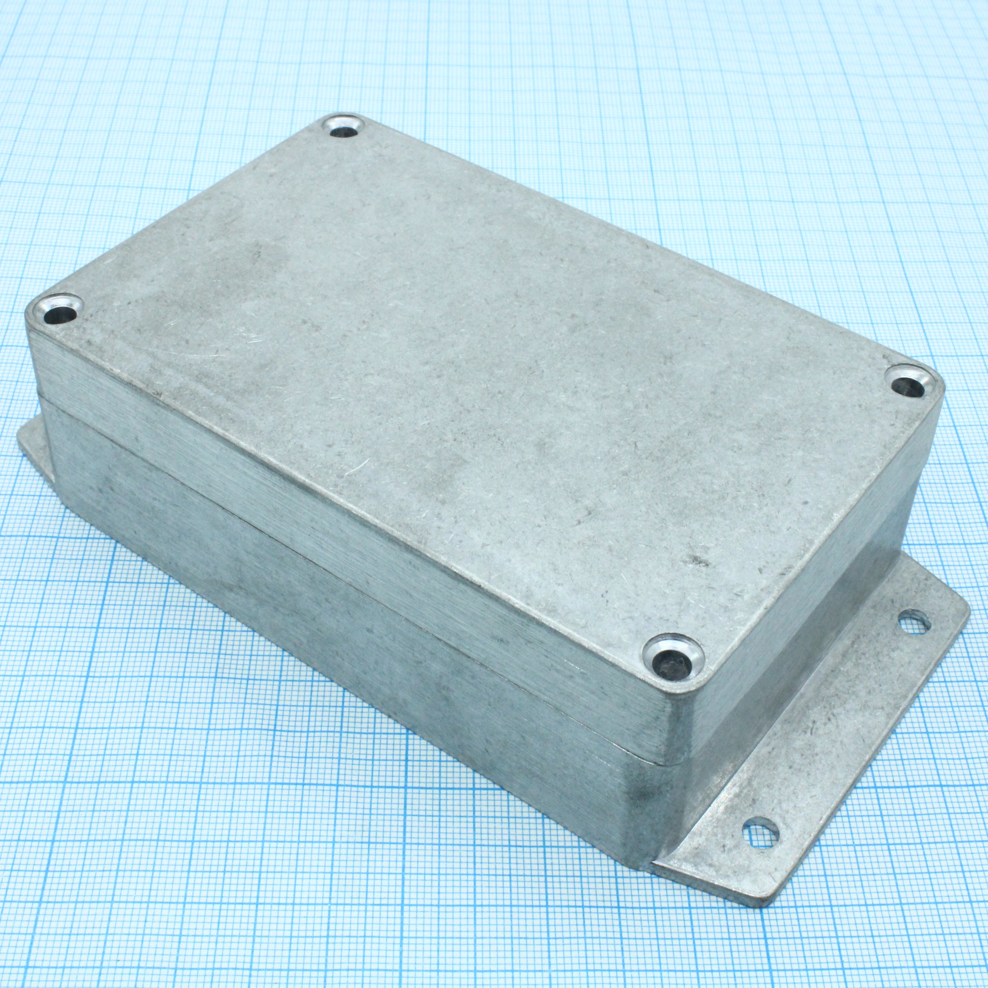 G107MF-IP67 - Герметичный алюминиевый корпус с фланцами, IP67, некрашеный