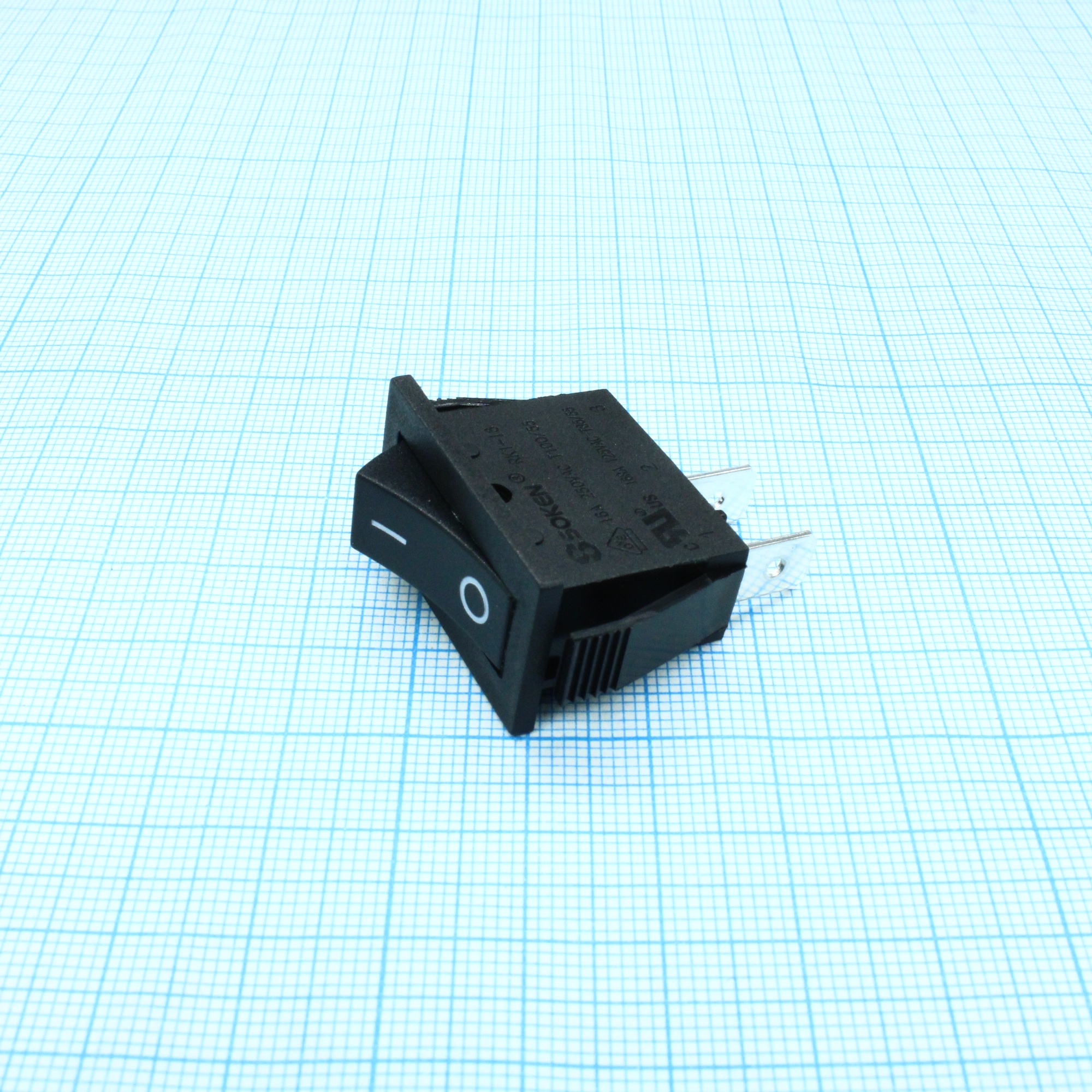 RK1-16 1X1 B/B"0-" - Выключатель клавишный ON-OFF без подсветки цвет корпуса (черный) цвет кнопки (черный)