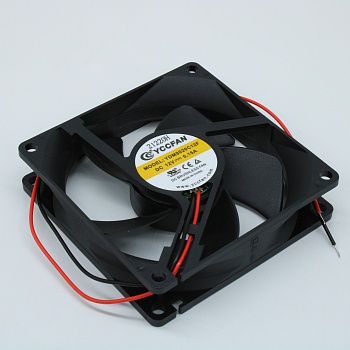 YDM8020C12F - Вентилятор 12В 80х80x20 C, 1.56Вт, 3500 об/мин, 58м3/час, 33.9дБ, подшипник скольжения CycleSeal, тип вывода - провод
