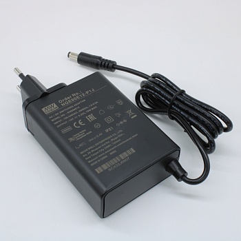 NGE90E12-P1J - AC-DC, 75Вт, сетевой адаптер, выход 12В/6.25А, вход 80...264В AC, 47...63 Гц, изоляция 4000B DC, 2xMOPP, 62x30*x85.5мм, -30...+70C, евровилка, выходной разъем 11мм, диам. 5.5х2.1мм