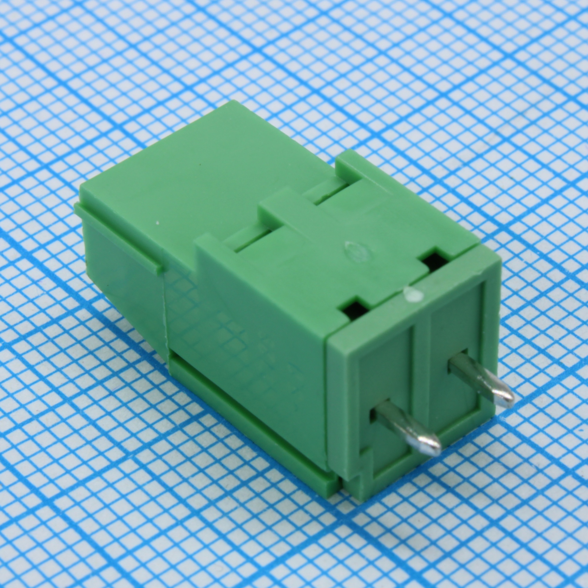 GT129-5.0-02P-14-01 - Винтовой клеммный блок c рельефной обоймой, 2 контакта. Серия GT129-5.0