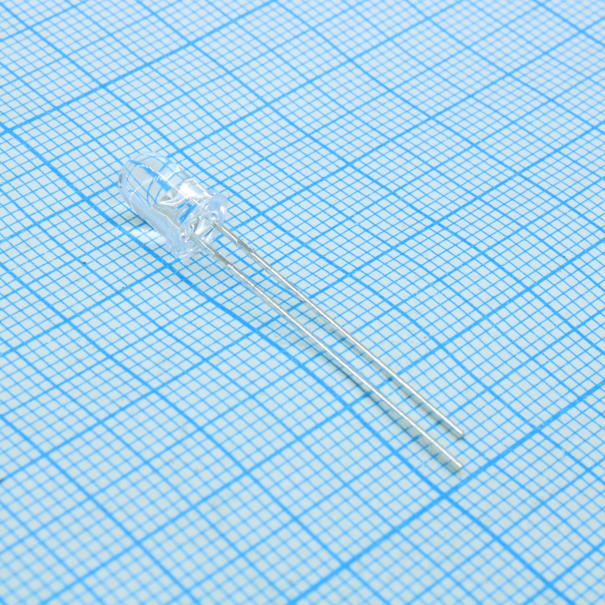 L-53SURCK - Светодиод 5мм/красный/645нм/2700-4200мКд/прозрачный/20°