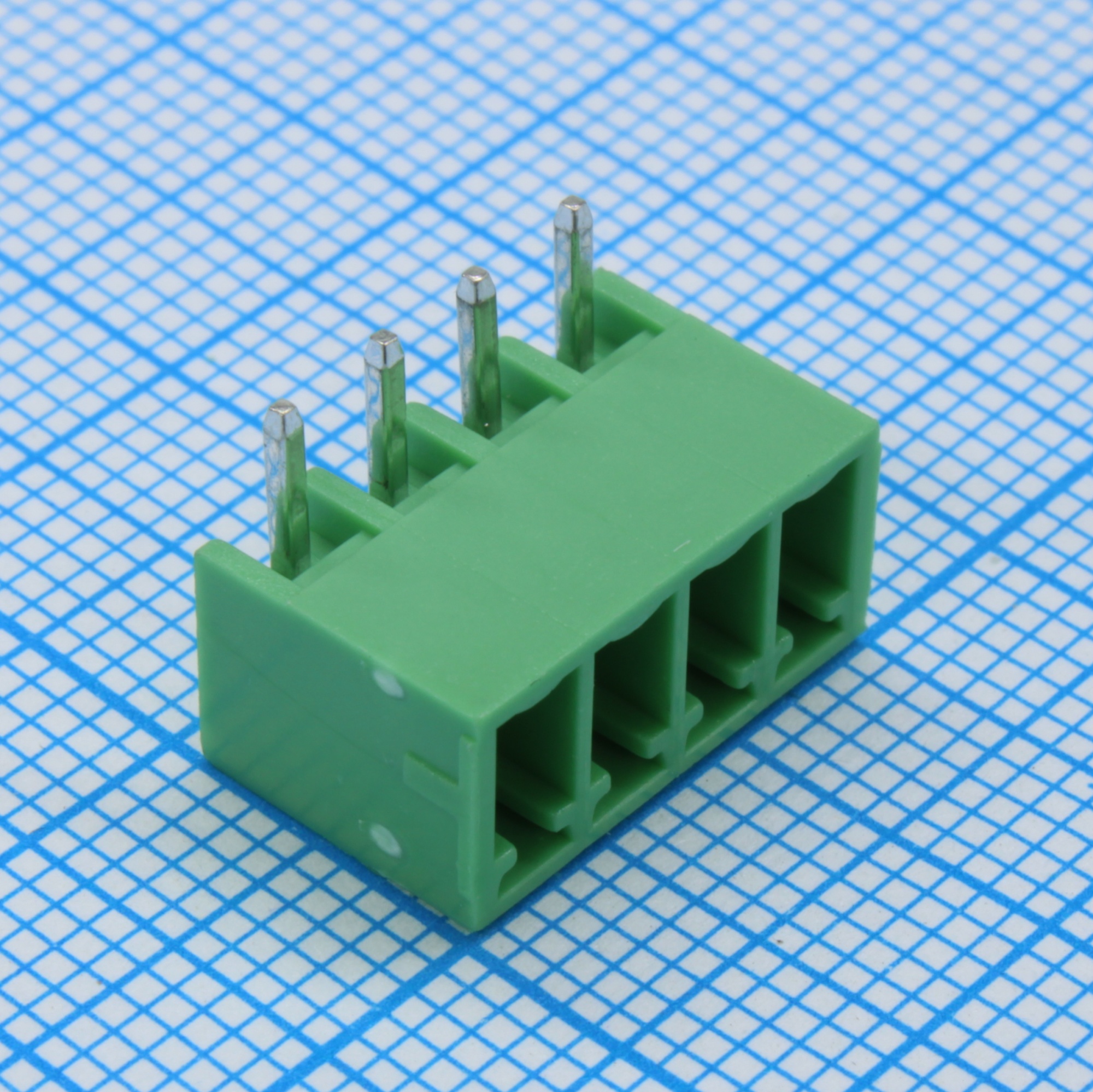 15EGTRC-3.5-04P-14-00 - Разъемный клеммный блок на плату, 4 контакта. Серия 15EGTRC-3.5
