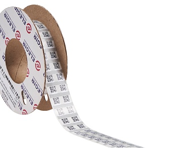 Маркировка прямоугольная NPP-6,4х6,4 W - Маркировочная наклейка, для позиционного обозначения электрооборудования в шкафу и маркировки провода, размер 6,4х6,4 мм, цвет белый, в упаковке 6000 наклеек