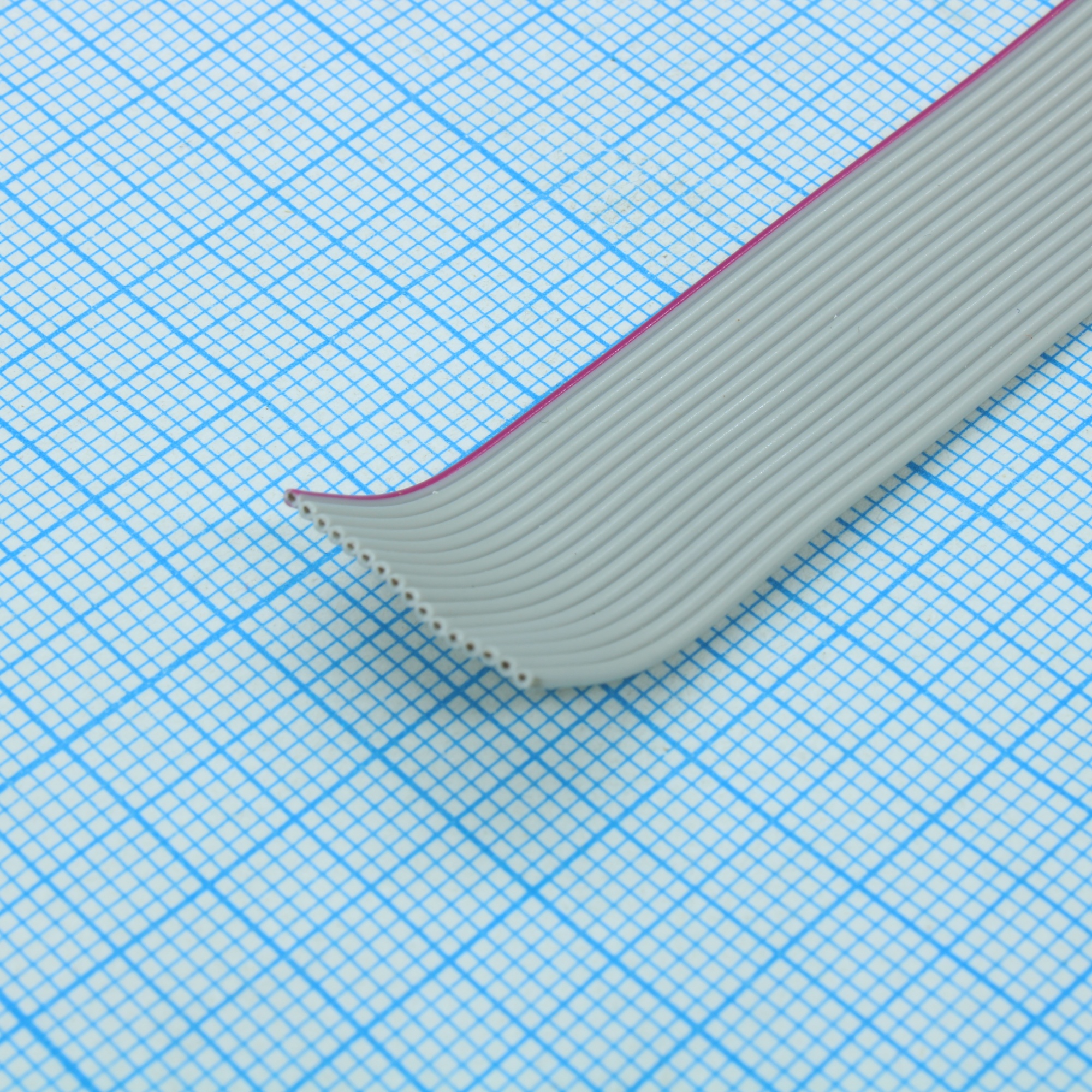 DS1057-01-16A282R-30.5 - Кабель плоский (шлейф) 16 проводов шаг 1 мм. Цена указана за 1 ролл