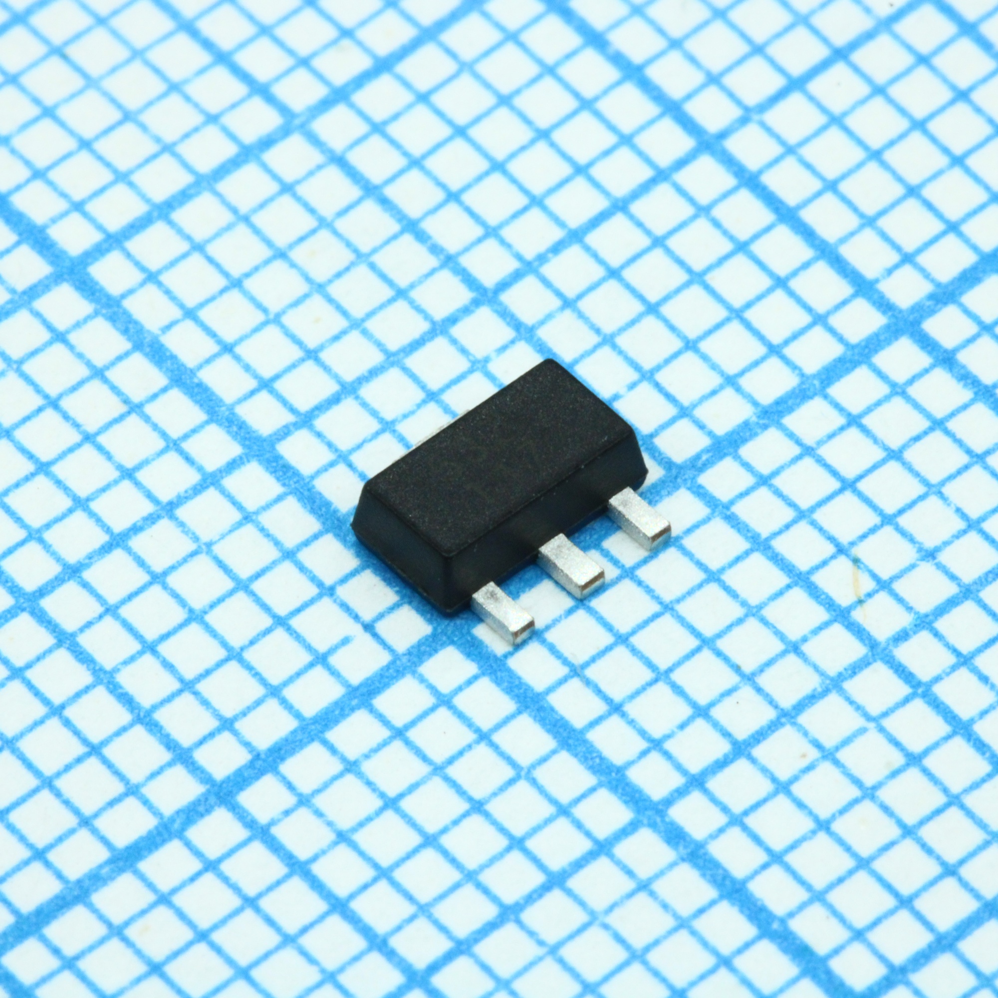 ZXTP2009ZQTA - Биполярный транзистор, PNP, 40 В, 5.5 А, 3 Вт