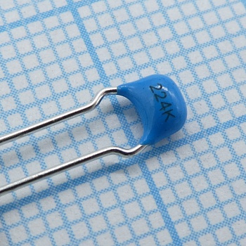 RDER71H224K1S1H03A - Многослойный керамический конденсатор 0.22uF ±10%, 50V, X7R, радиальные выводы 2.5mm, на ленте