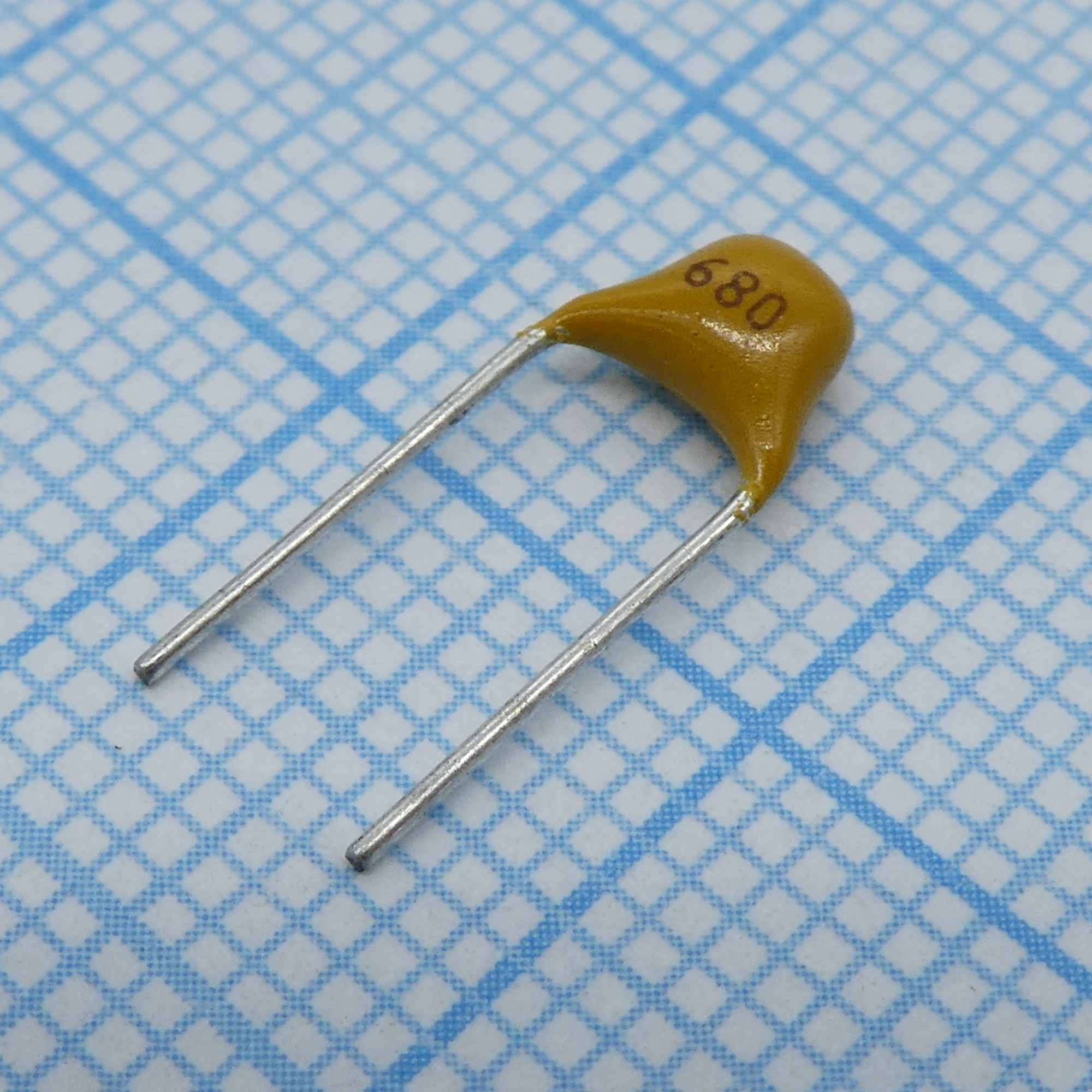 TS170R1H680JSBNB0R - Конденсатор керамический многослойный 68пФ 50В NPO ±5% радиальный 5.08мм 125°C россыпь