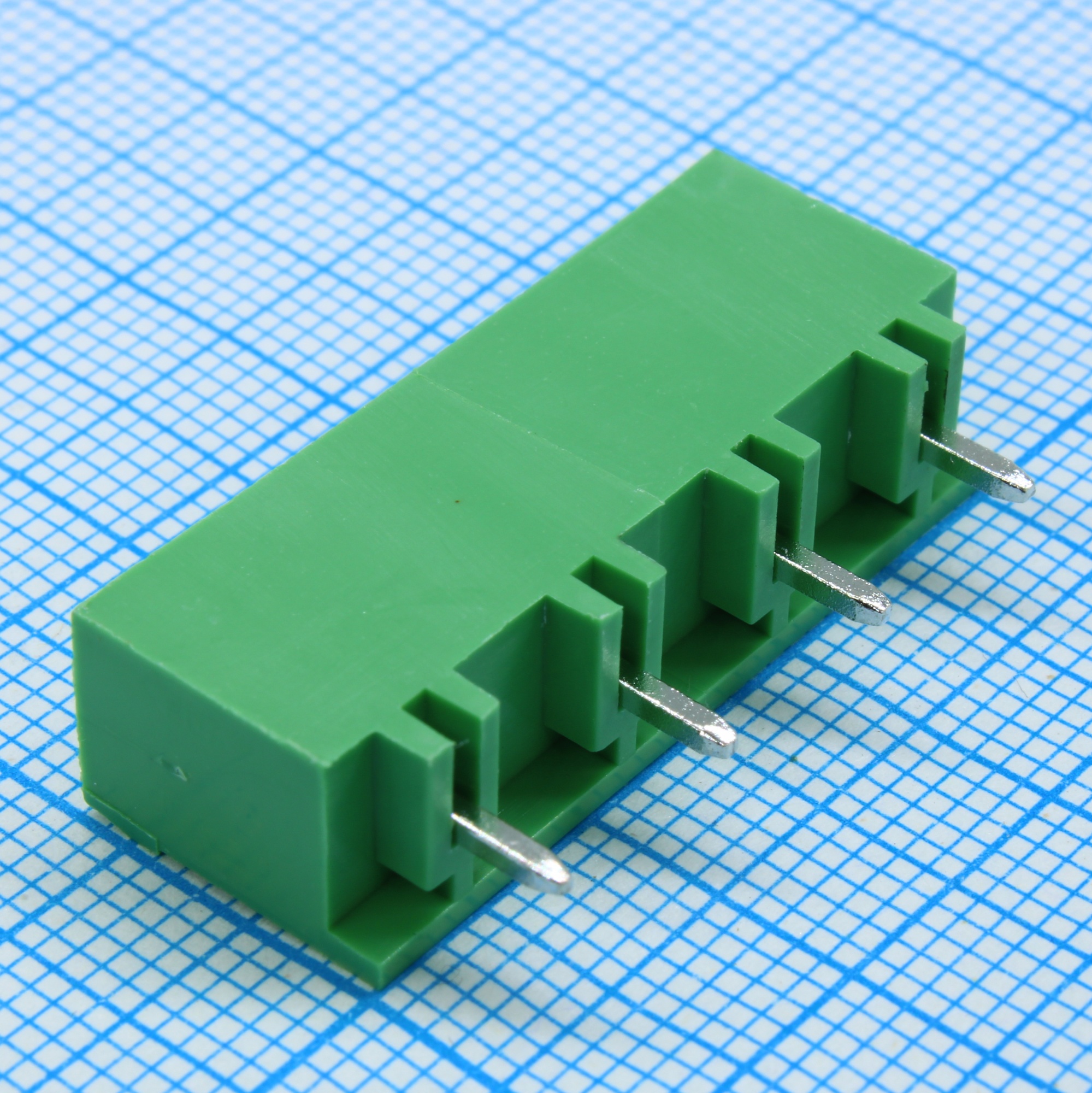 2EDGVC-7.62-04P-14-100A(H) - Разъемный клеммный блок на плату, 4 контакта. Серия 2EDGVC-7.62