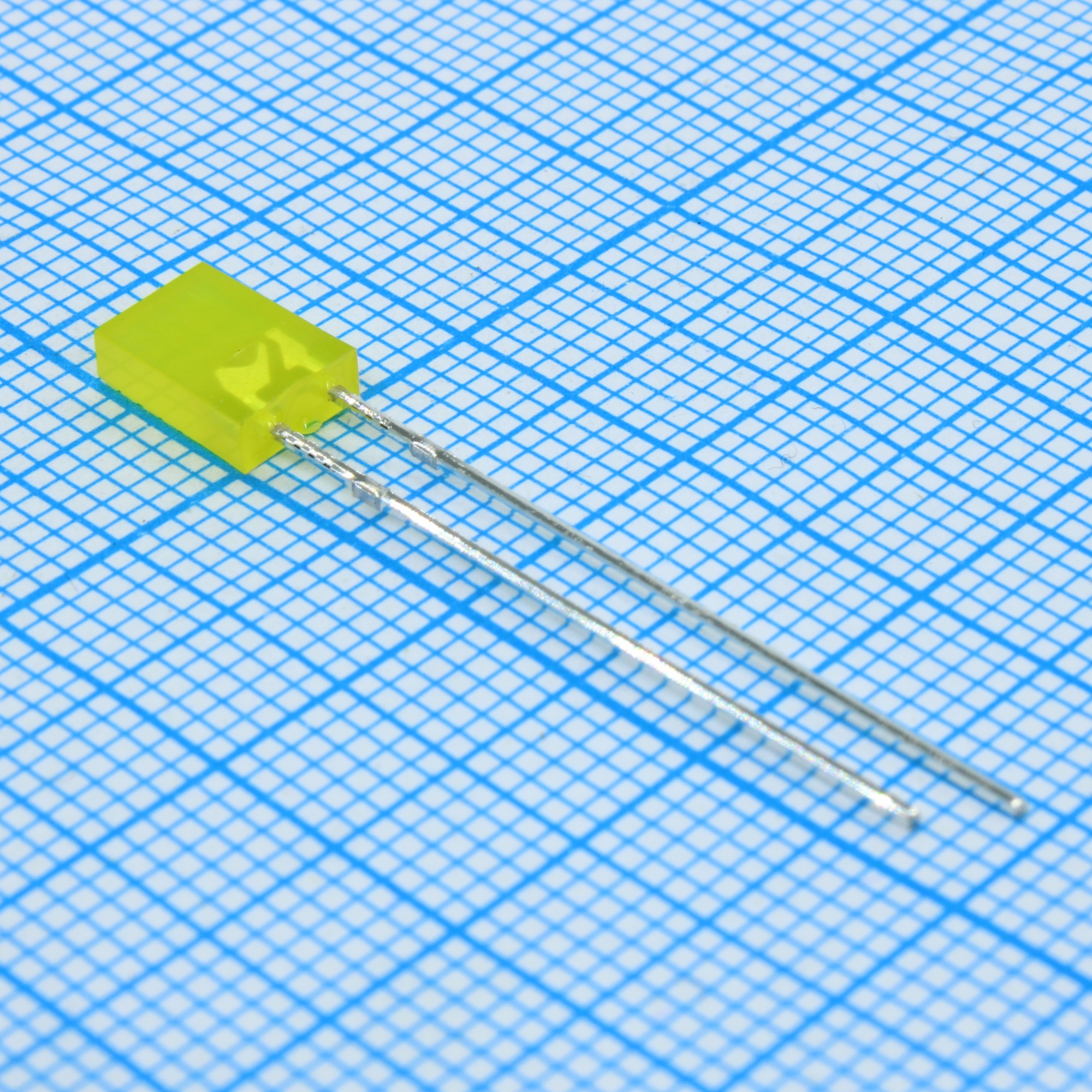 FYL-25A3YD1B - Светодиод 2х5мм/желтый/590нм/10мкд/матовый/130°