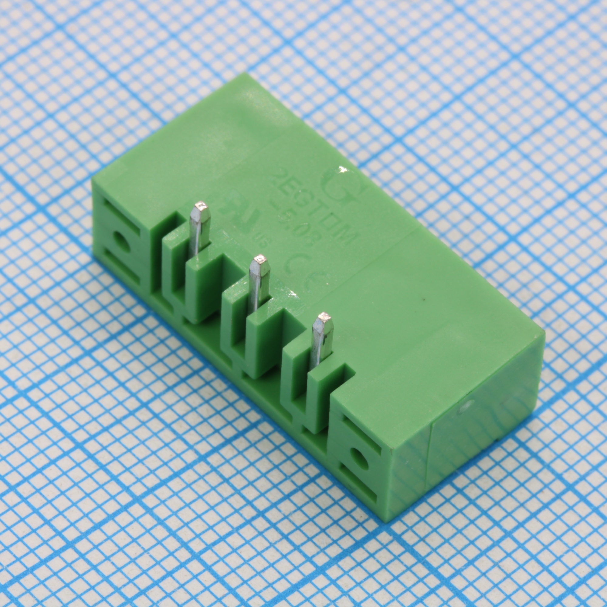 2EGTRM-5.08-03P-14-00 - Разъемный клеммный блок на плату, 3 контакта. Серия 2EGTRM-5.08