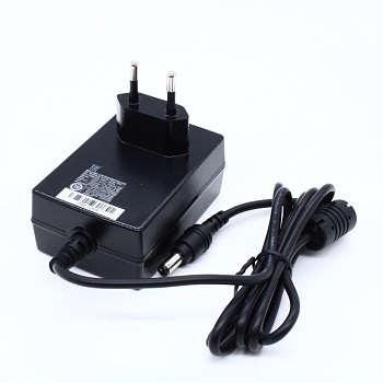 GS25E09-P1J - AC-DC, 25Вт, вход 90...264B AC 47...63 Гц, 135...370B DC, выход 9B/2,77A, изоляция 4242B DC, 79x54x33мм, 0...+50°С, евровилка 2P, выходной разъем 11, диам. 5.5х2.1мм