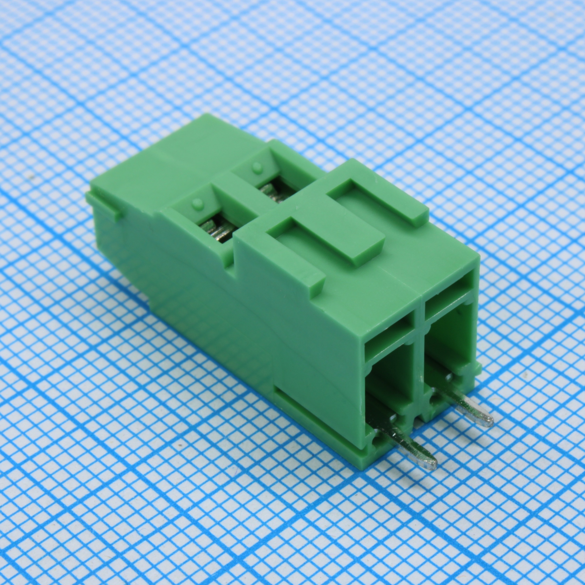 GT500H-5.08-02P-14-00 - Винтовой клеммный блок c рельефной обоймой, 2 контакта. Серия GT500H-5.08