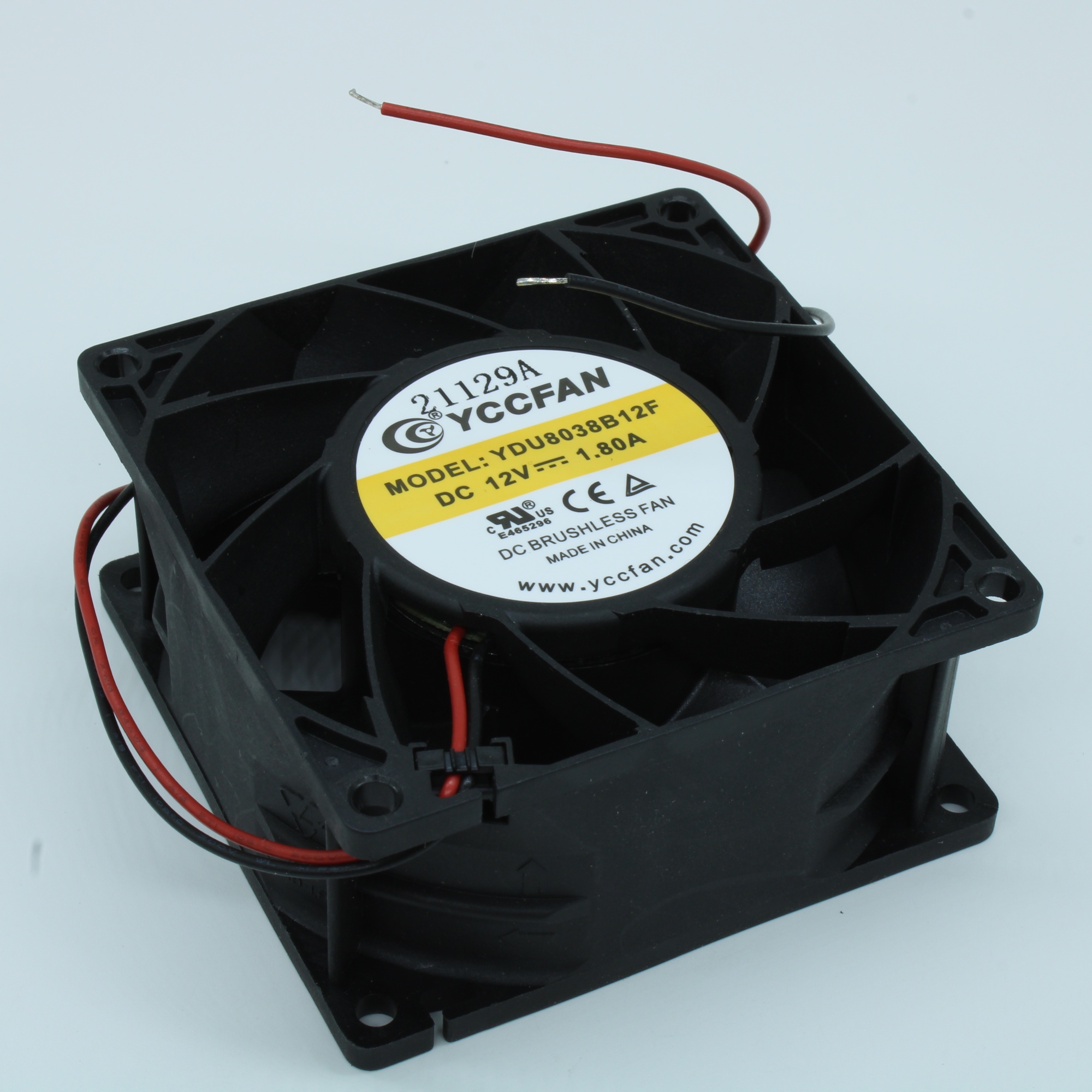 YDU8038B12F - Вентилятор 12В 80х80x38 B, 15.96W, 11000 об/мин, 142.43м3/час, 59.5дБ, подшипник качения, тип вывода - провод