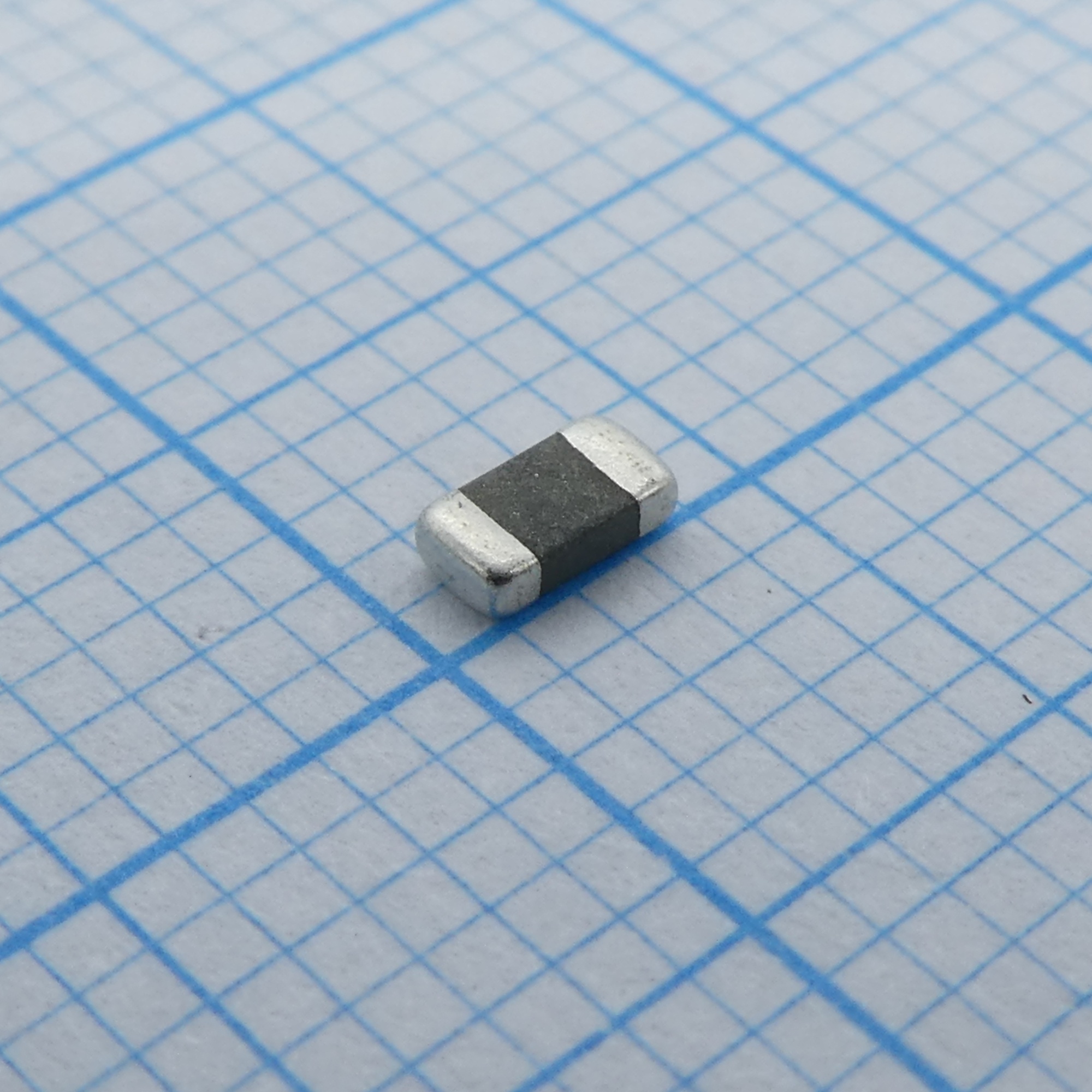 VC120626D580DP - SMD варистор 1206 18Vac/26Vdc 120A 34.5V(1mA), 0.008Вт лента в катушке