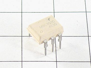 Оптрон MOC3020