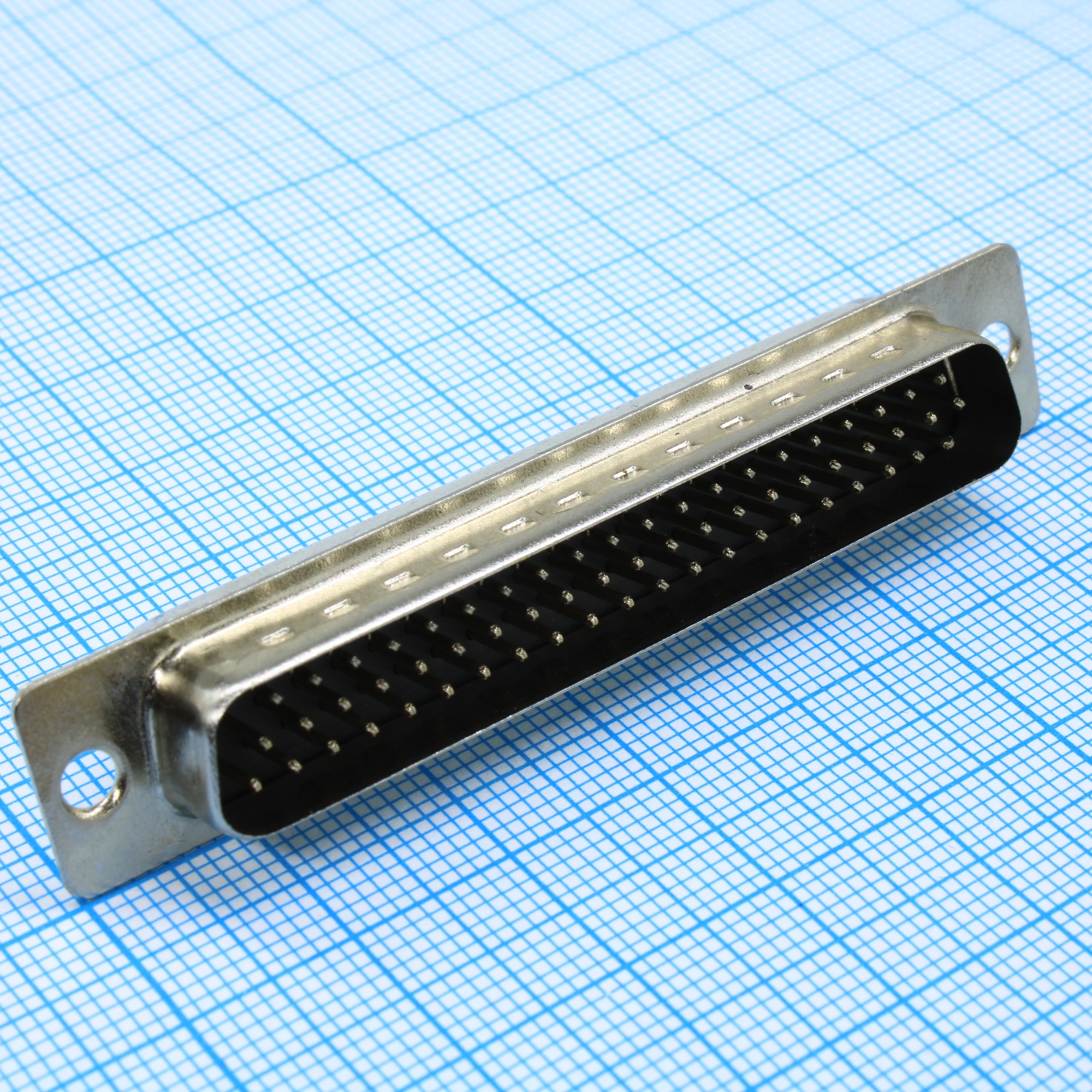 DS1077-62MB8NSS - Вилка на плату 62 контакта 3 ряда