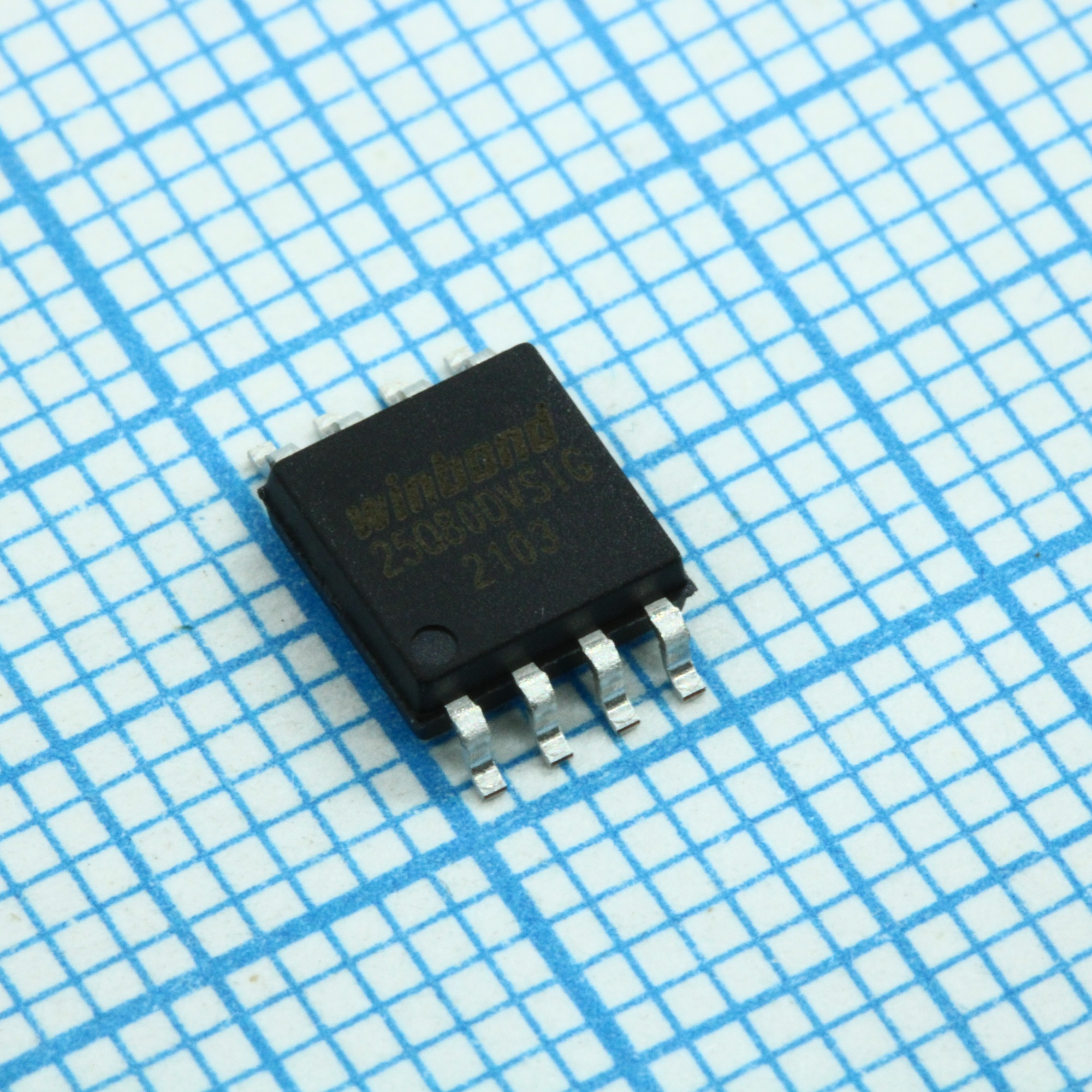 W25Q80DVSSIG - Флэш-память архитектура ИЛИ-НЕ шины (SPI, сдвоенная SPI, счетверенная SPI) питание 3В/3.3В 8M-бит 1M x 8 6нс 8-Pin SOIC